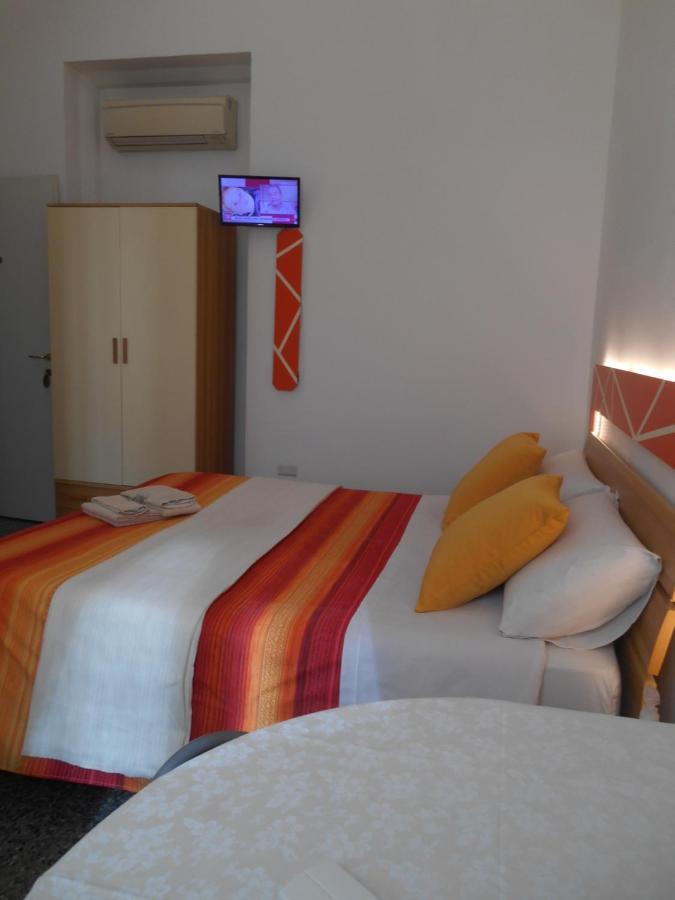 Bed and Breakfast Le Rose Malpensa Busto Arsizio Exterior foto
