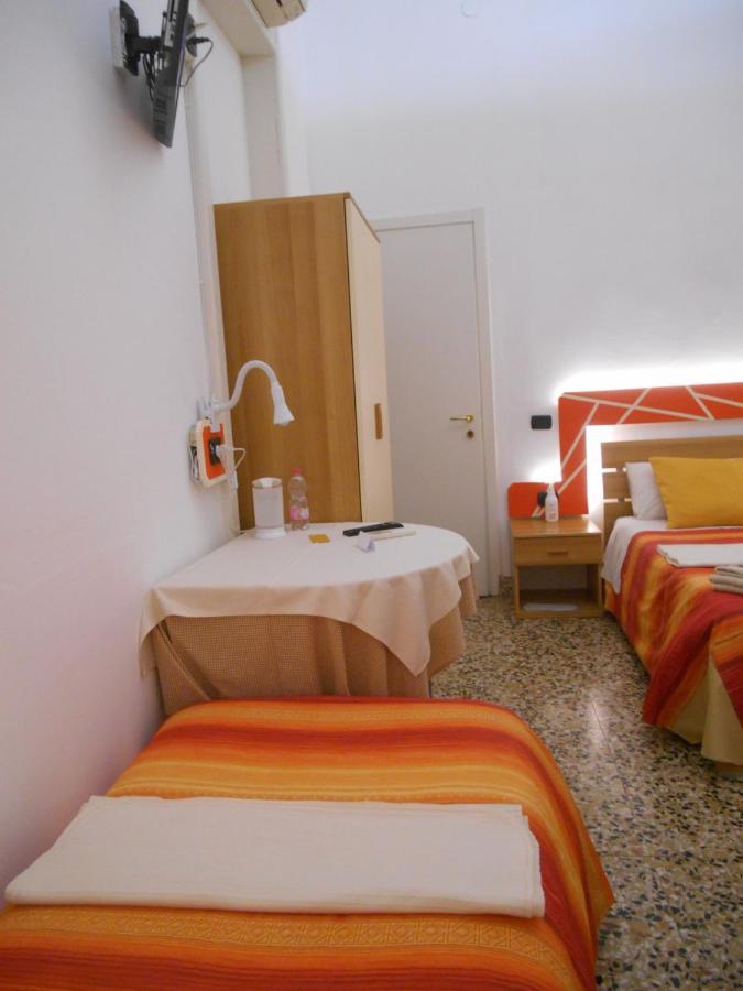 Bed and Breakfast Le Rose Malpensa Busto Arsizio Exterior foto