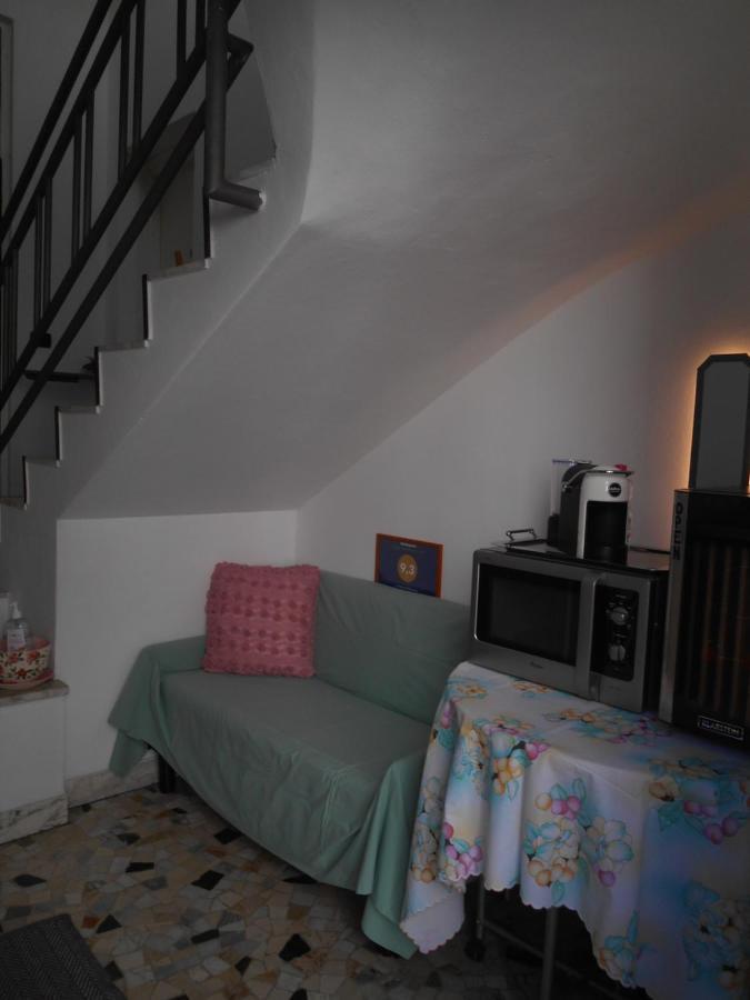 Bed and Breakfast Le Rose Malpensa Busto Arsizio Exterior foto